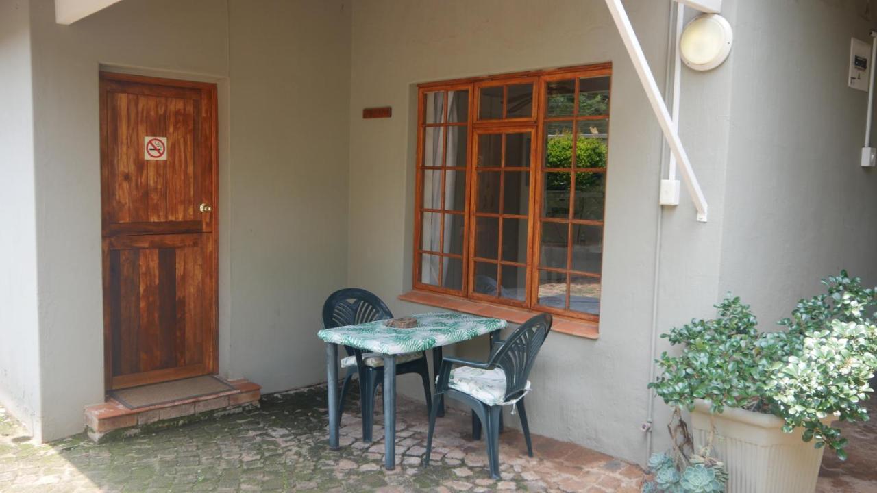 Margaret'S Place Johannesburg Exterior photo