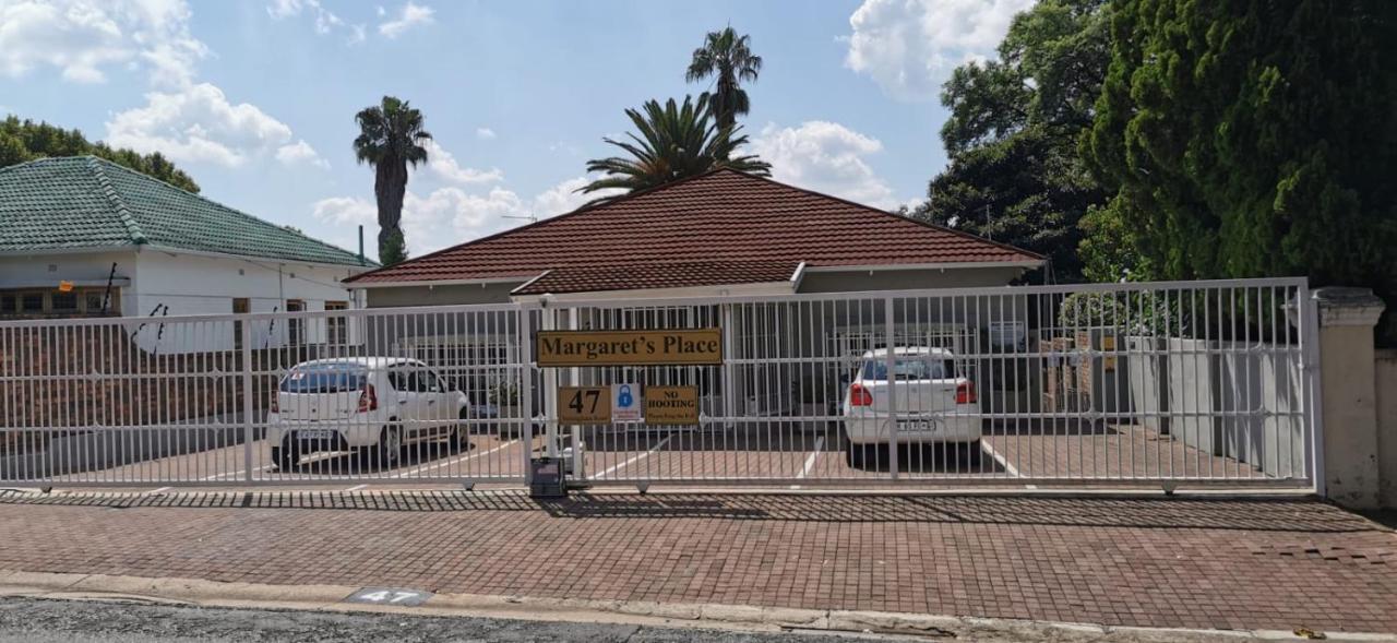 Margaret'S Place Johannesburg Exterior photo